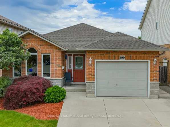 100 Chesley St, Hamilton, ON L9C 3W1