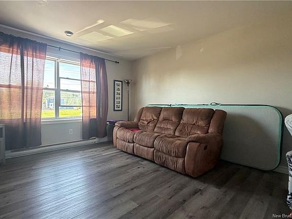 3rd image of 523 Hillsborough Rd #521