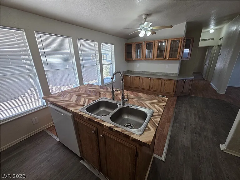 3560 Estes Park Dr — Photo 24