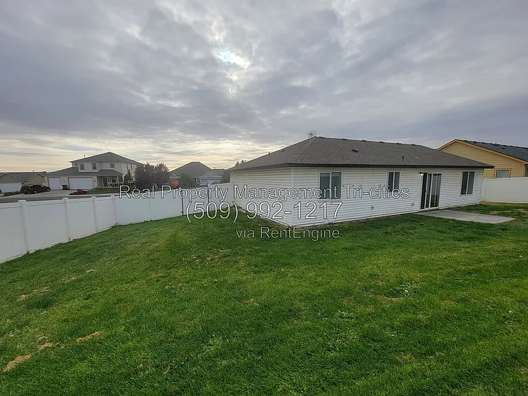 6305 Thistledown Dr — Photo 16