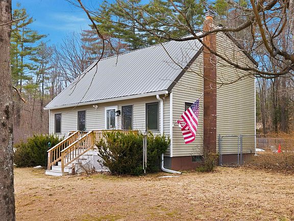 3rd image of 299 Concord Road