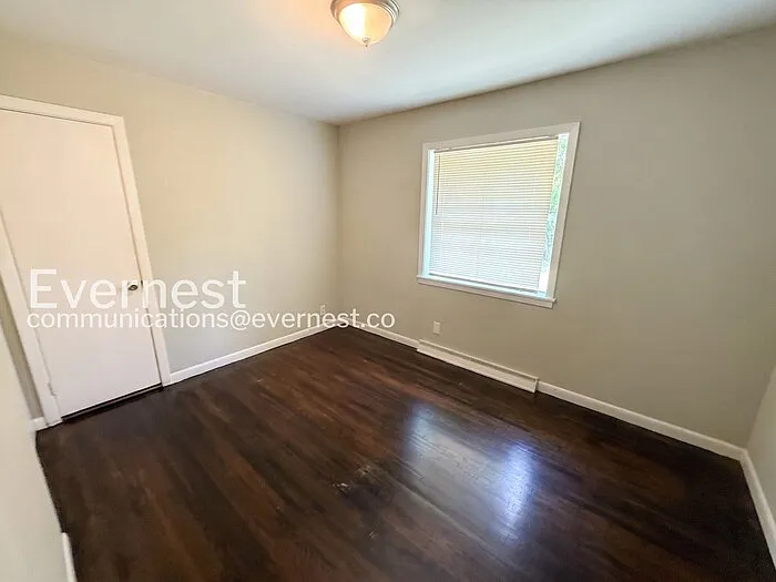 9825 Maple Ln — Photo 14