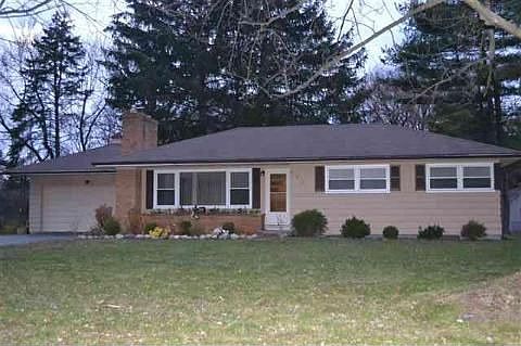1st image of 882 Coughlan St
