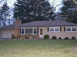 882 Coughlan St, Auburn Hills, MI 48326