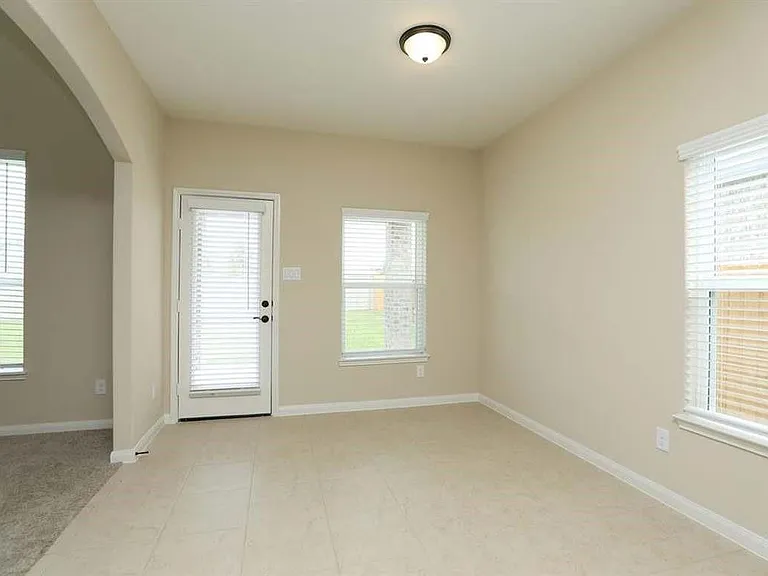 21202 Sunshine Meadow Dr — Photo 8