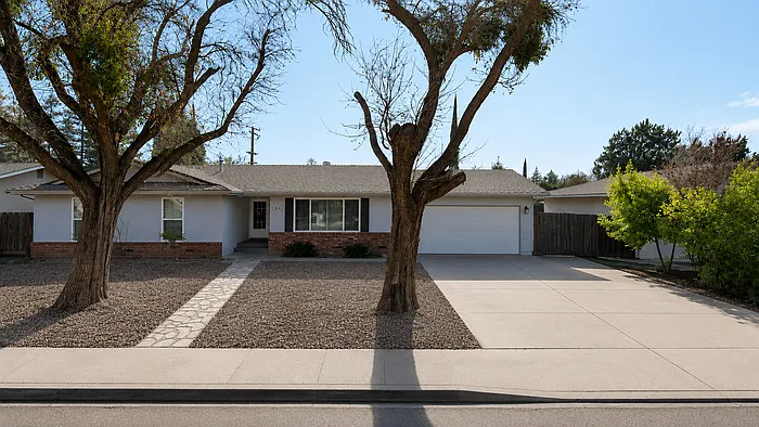 1816 Fallon Ln — Photo 1