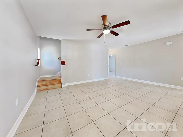 10221 Summerview Cir — Photo 3