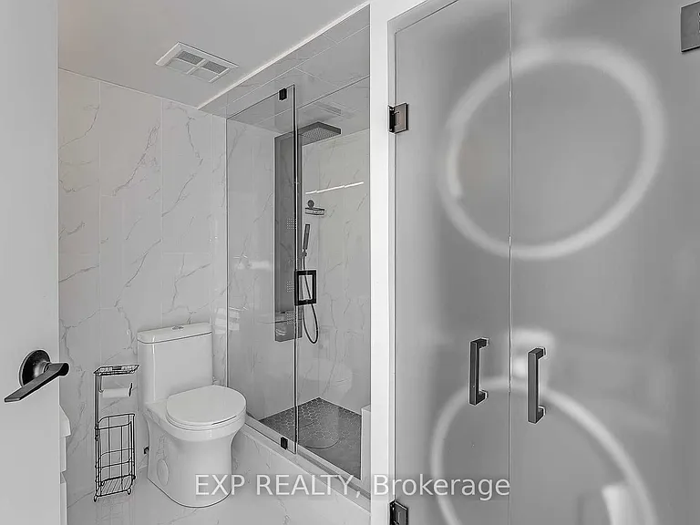 50 E Liberty St #1111 — Photo 24
