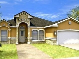 119 Michoacan Loop, Laredo, TX 78045