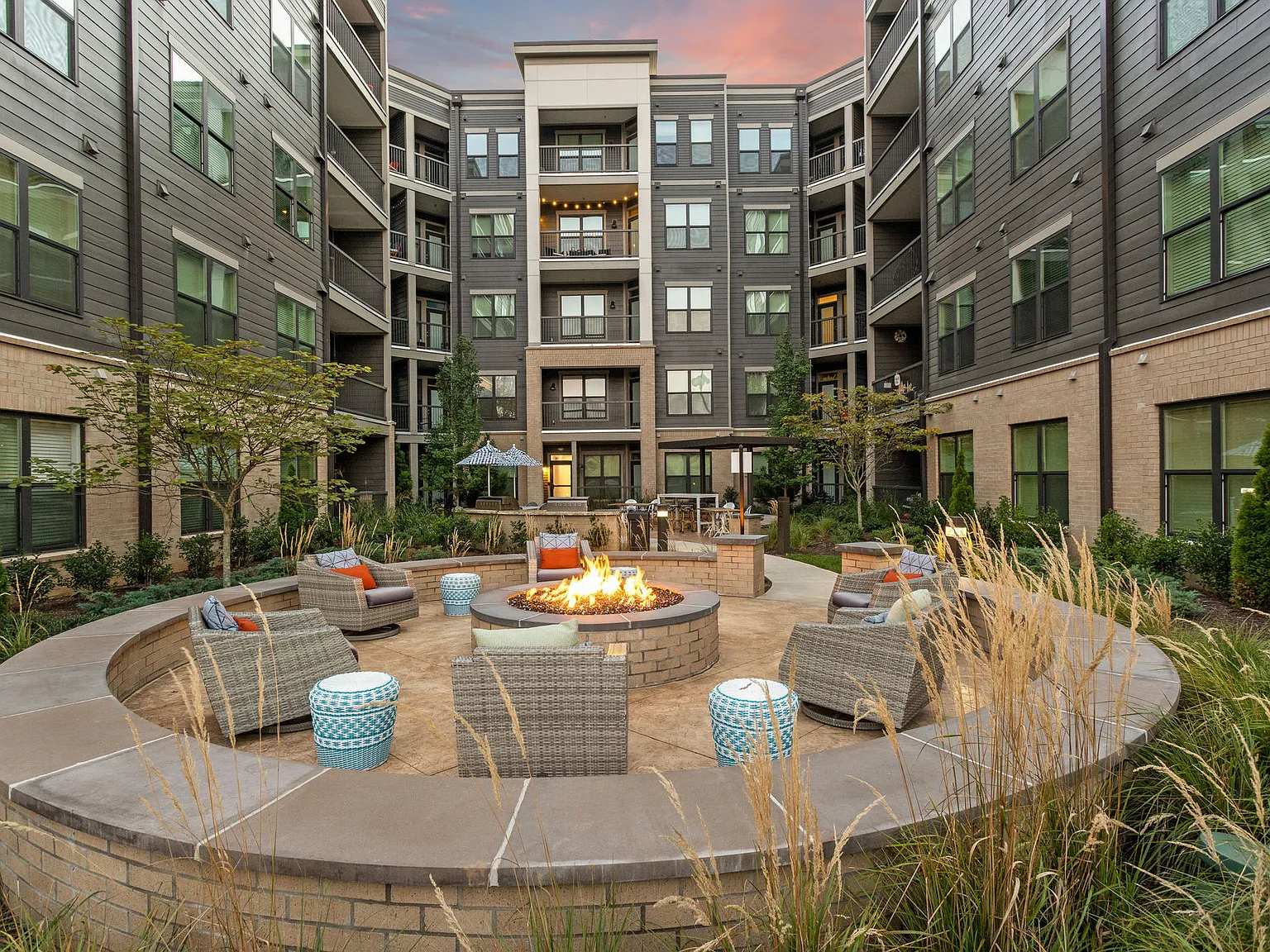 The Flats at Springhurst Apartments of Louisville — Photo 4