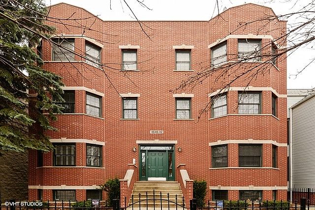 1st image of 3630 N Damen Ave #1S