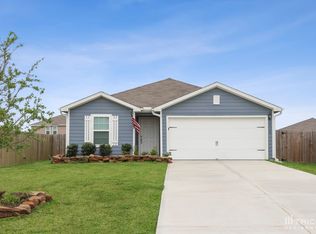 7918 Distant Harbor Rd, Cove, TX 77523