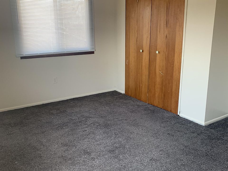 2nd image of 379 Cayuga St APT 33