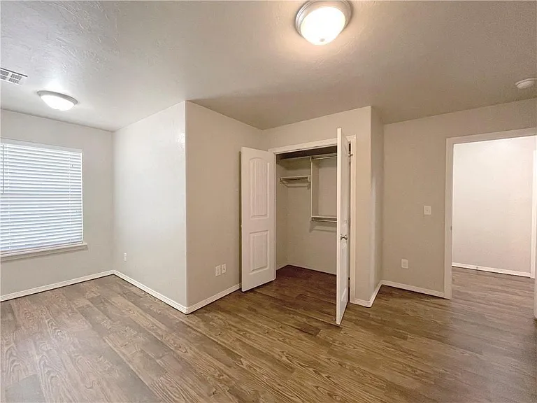 2127 Buena Vida Ln — Photo 22