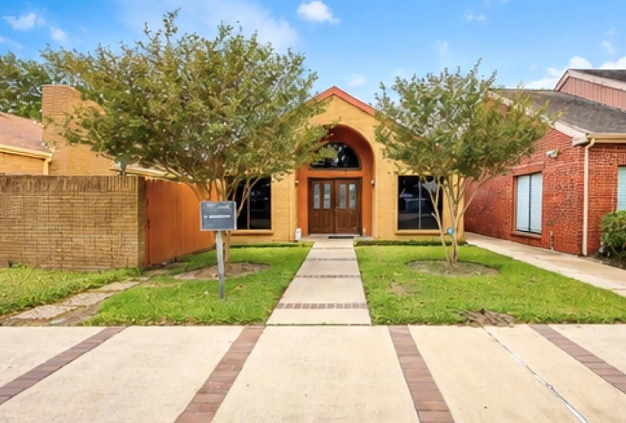 3 bed, 1486 sqft, $1,875 — Photo 1