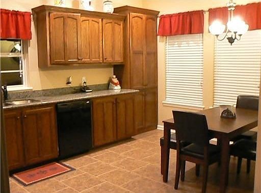 3rd image of 1017 Phillip Dr