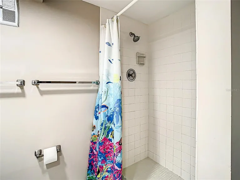 4575 Cove Cir #309 — Photo 16