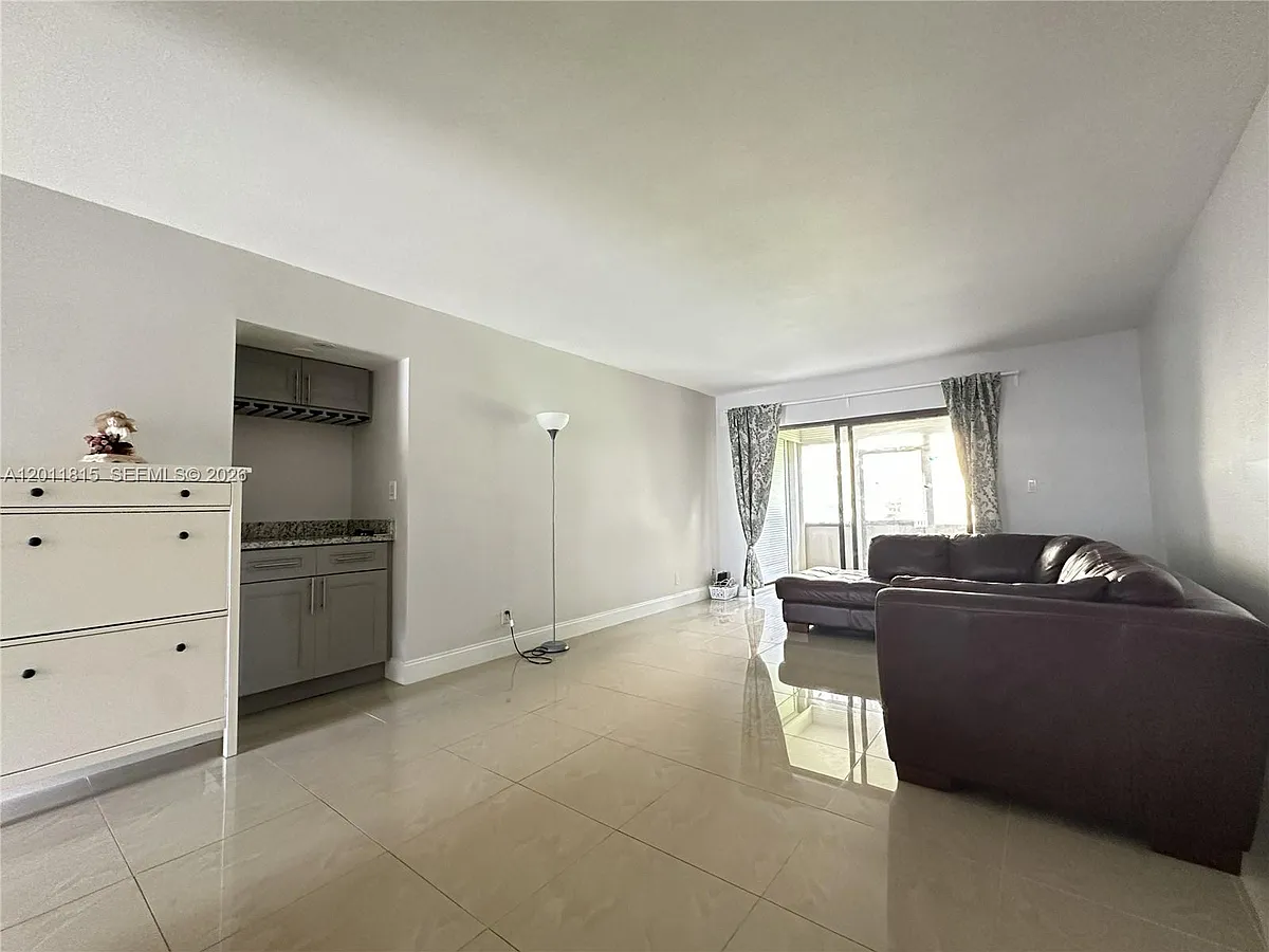 Building Photo - 9370 SW 8th St #107