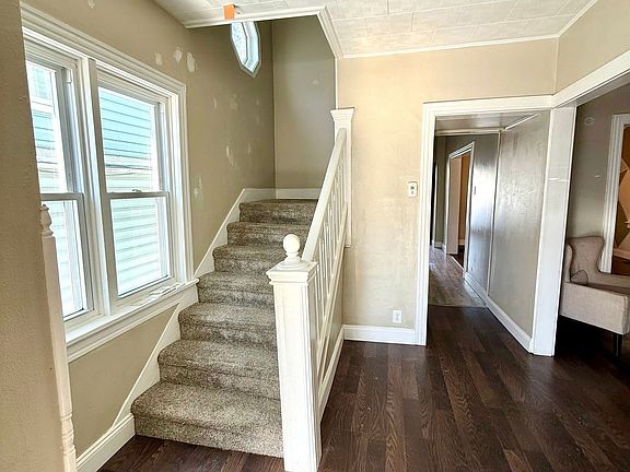 3rd image of 219 Mount Joy St