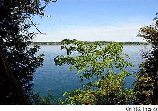 1st image of 64 Blackstone Bay Rd W