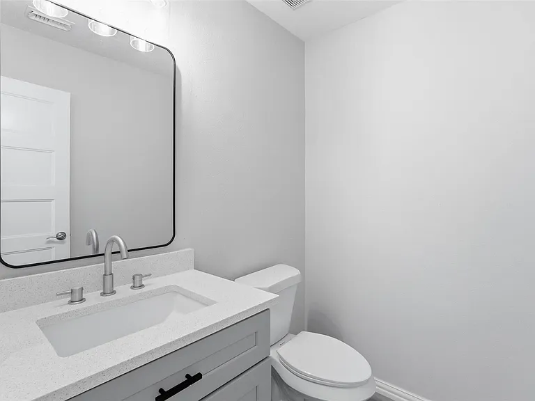 21211 Tancah Ln — Photo 35