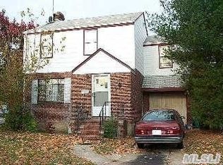 2 Nassau St, Elmont, NY 11003