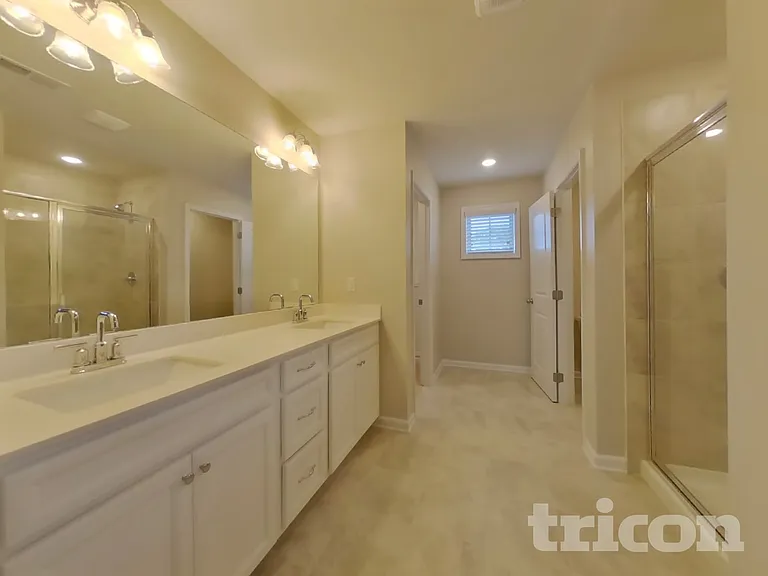 83 Leyland Ct — Photo 7
