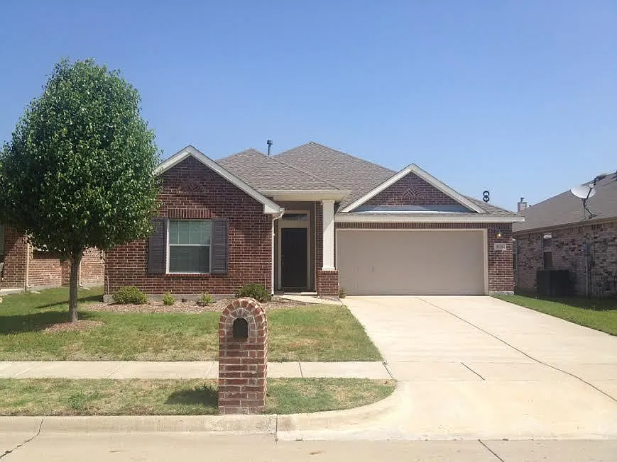1136 Ainsworth Dr