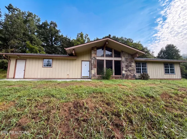 1430 Hawk Ln, Seymour, TN 37865
