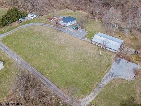 2nd image of 63 Longhorn Ln
