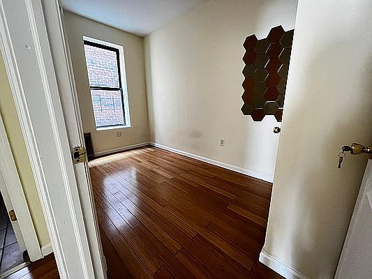 5th image of 1421 53rd St #Dd