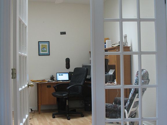 4th image of 1153 McDaniel St