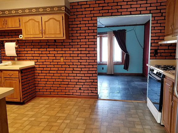 3rd image of 35059 Nancy St