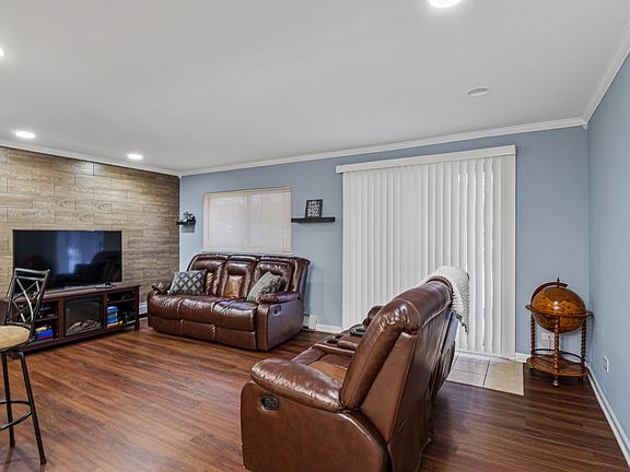 3rd image of 685 E Fullerton Ave APT 110