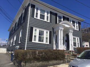 18 Ropes St #2L, Salem, MA 01970