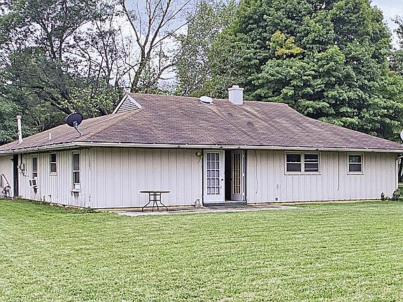 2nd image of 23207 Marydale Dr