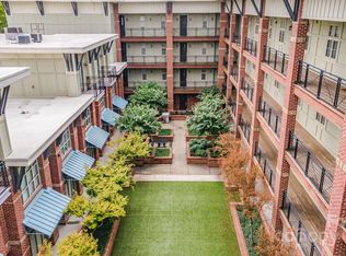 1101 W 1st St APT 412, Charlotte, NC 28202