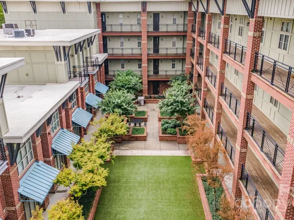 1101 W 1st St APT 412, Charlotte, NC 28202