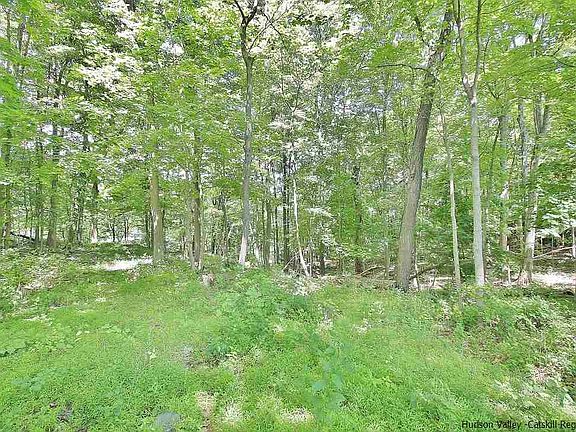 5th image of 168 1st Ave