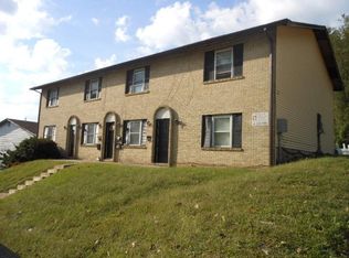 1109 Cherokee St APT C, Collinsville, IL 62234