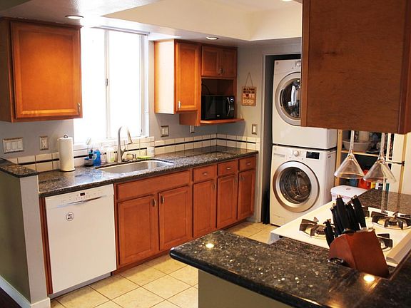 5th image of 4015 Louisiana St Unit 2
