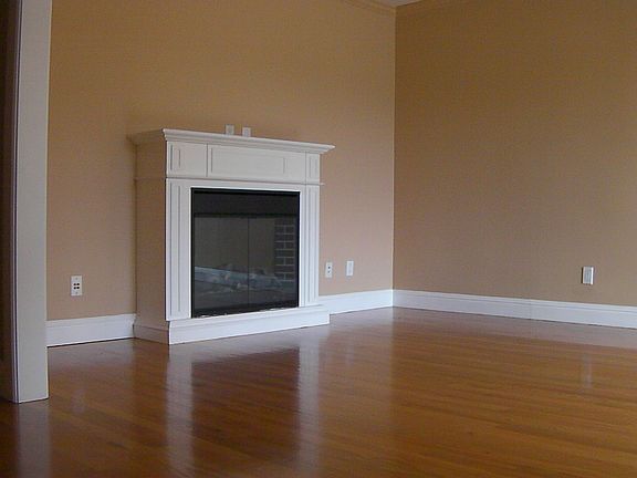 5th image of 6827 California St #B