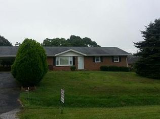 40 Pleasant Rd, Rocky Mount, VA 24151