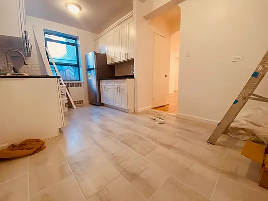 Rented by Silverstein Collection LLC  | media 22