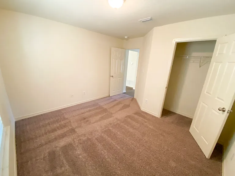 11801 Balsam Ct — Photo 21