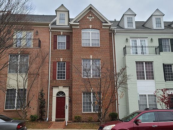 2nd image of 1219 Maple Grove Ln