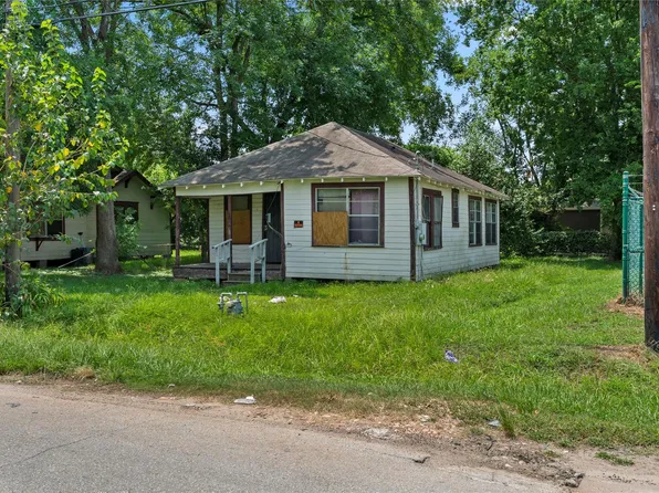 7339 Phillips St, Houston, TX 77088