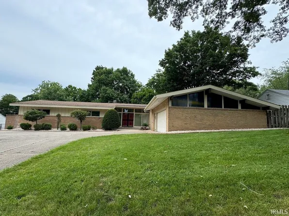 2412 North St, Logansport, IN 46947