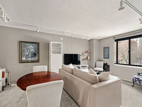 2nd image of 280 Rector Pl APT 3E