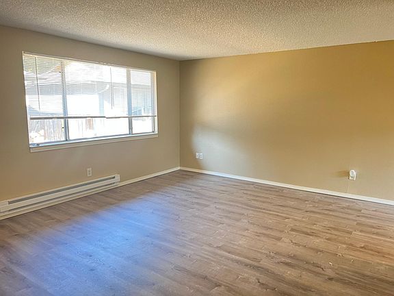 2nd image of 2618 Neals Ln E